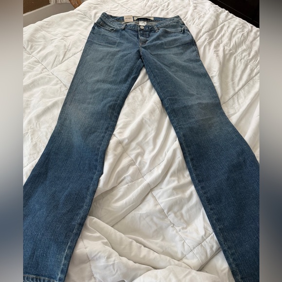 Women’s Blue Jeans - Picture 5 of 5